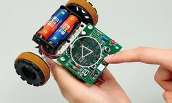 Видеообзор кнопочного программированного робота Artec